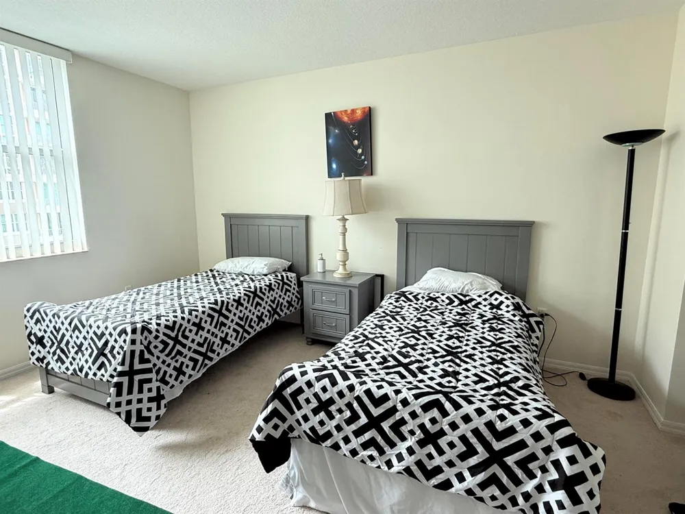 700 E BOYNTON BEACH BOULEVARD #1103 Boynton Beach, FL 33435