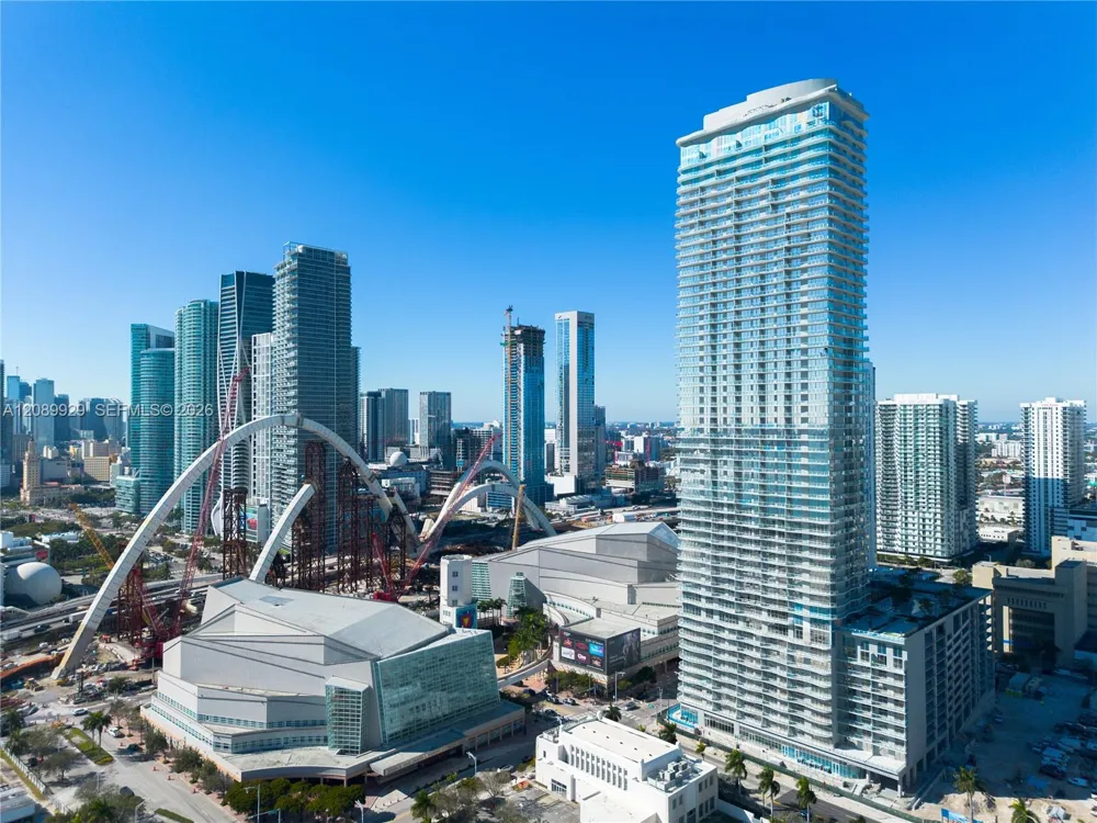 1400 Biscayne Blvd #609 Miami, FL 33132