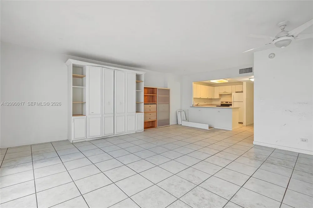 2301 Collins Ave #1420 Miami Beach, FL 33139