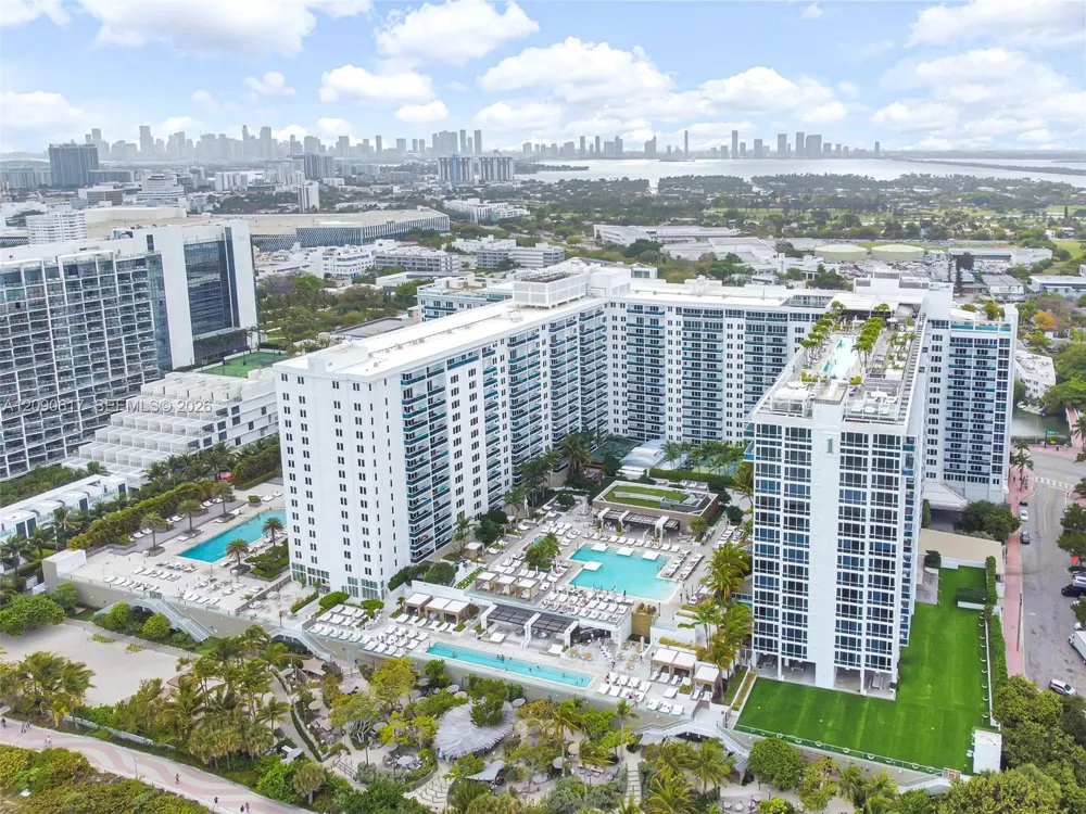 2301 Collins Ave #1420 Miami Beach, FL 33139