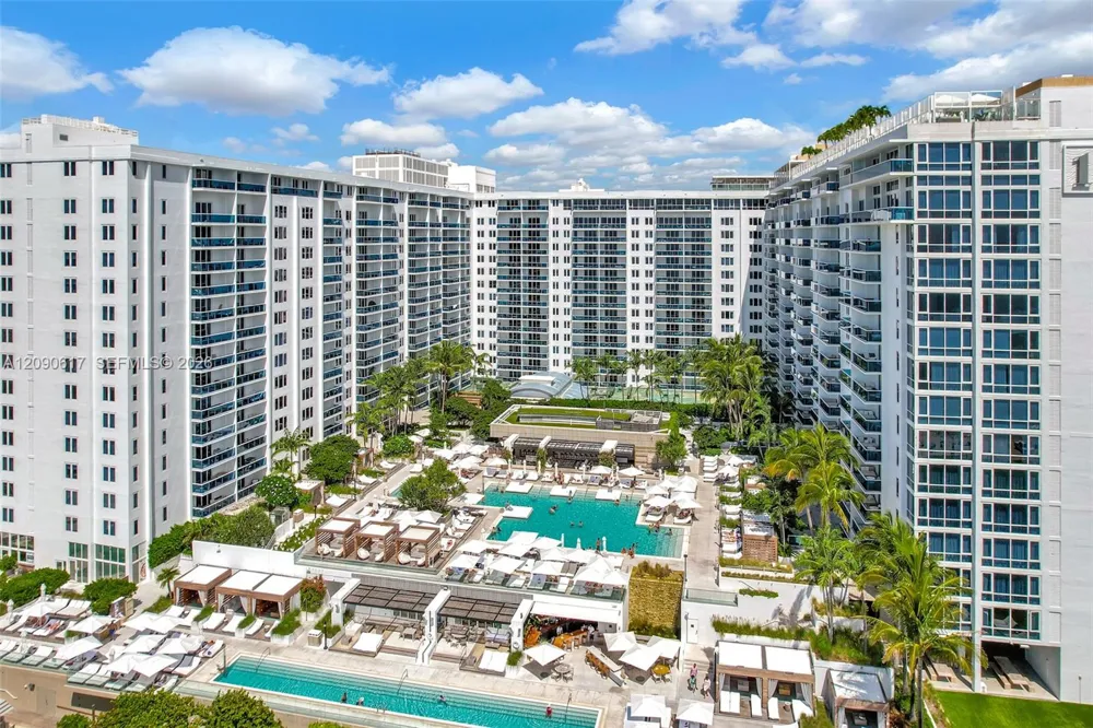 2301 Collins Ave #1420 Miami Beach, FL 33139