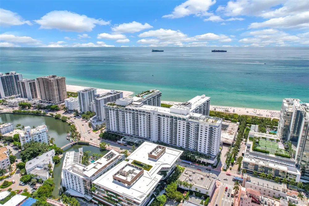 2301 Collins Ave #1420 Miami Beach, FL 33139