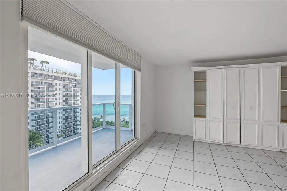 2301 Collins Ave #1420 Miami Beach, FL 33139