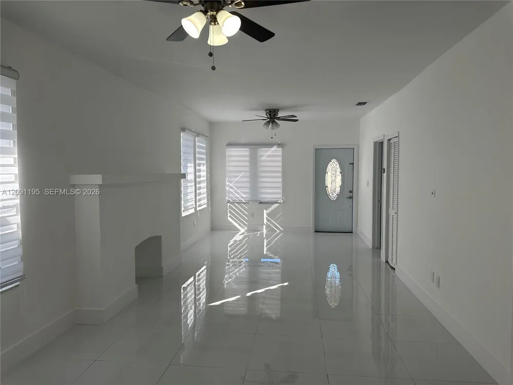1922 NW 4th St #A Miami, FL 33125
