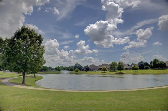 10757 S 96th Place Tulsa, OK 74133