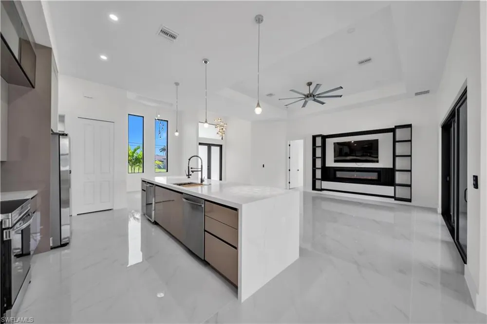 3221 SW 3rd Terrace Cape Coral, FL 33991