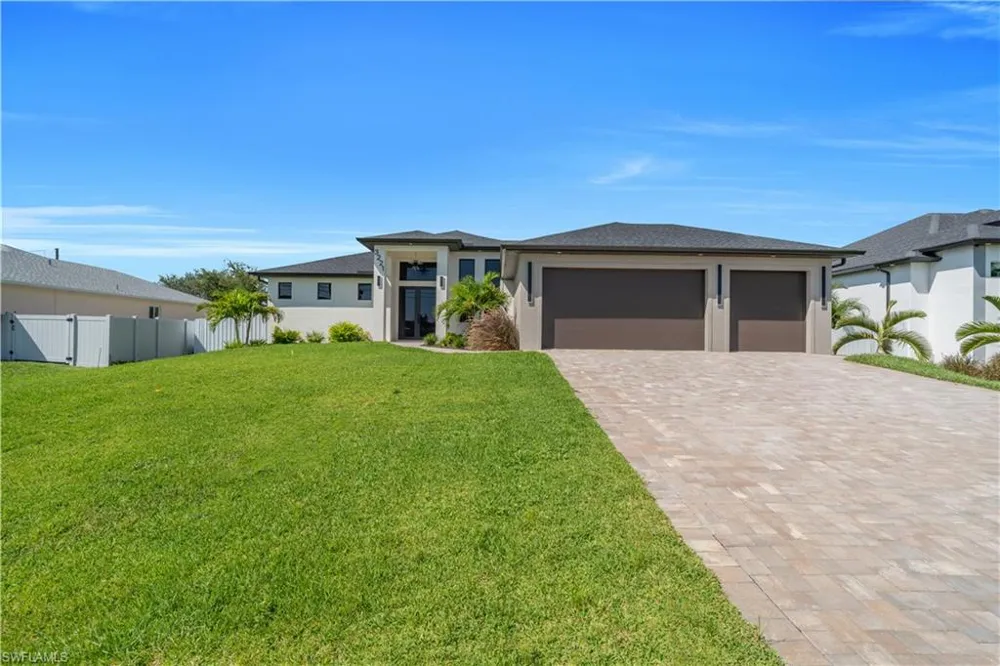 3221 SW 3rd Terrace Cape Coral, FL 33991