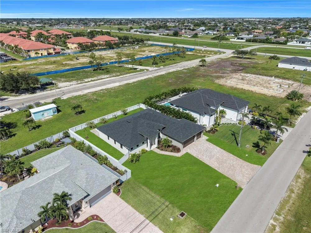 3221 SW 3rd Terrace Cape Coral, FL 33991