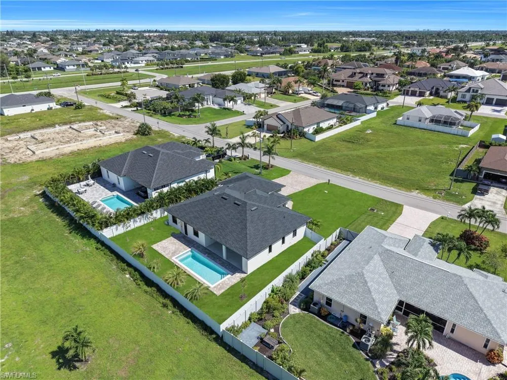 3221 SW 3rd Terrace Cape Coral, FL 33991
