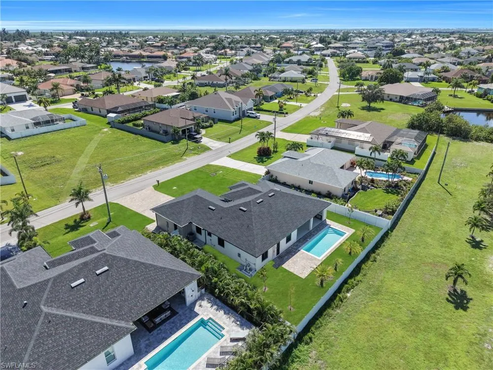 3221 SW 3rd Terrace Cape Coral, FL 33991