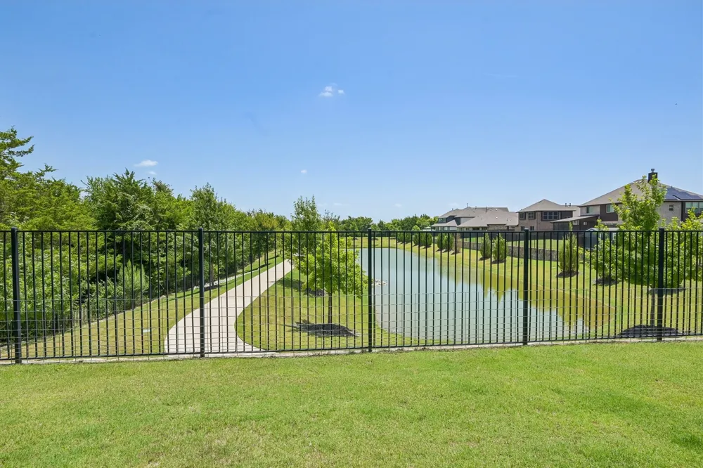 1914 Winter Court Midlothian, TX 76065