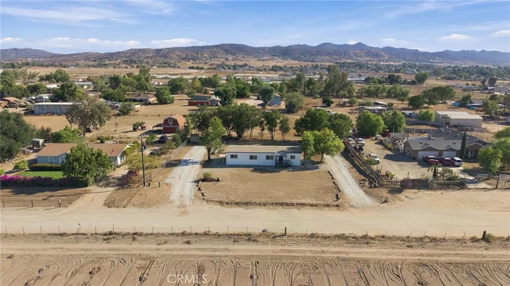 31619 Wolfskill Nuevo, CA 92567