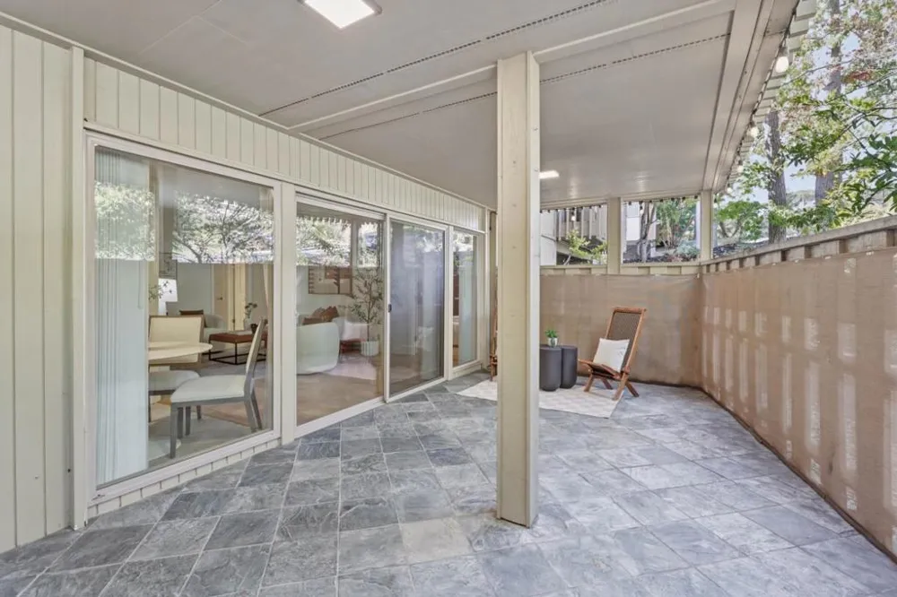 2323 Eastridge Avenue #512 Menlo Park, CA 94025