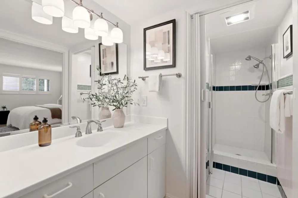 2323 Eastridge Avenue #512 Menlo Park, CA 94025