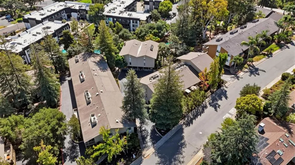2323 Eastridge Avenue #512 Menlo Park, CA 94025