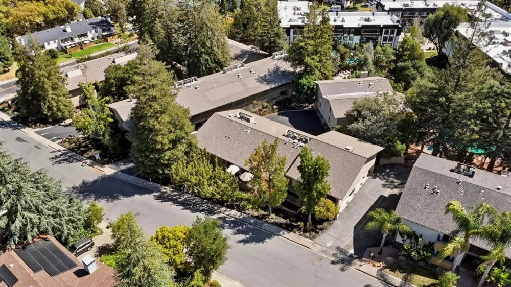 2323 Eastridge Avenue #512 Menlo Park, CA 94025
