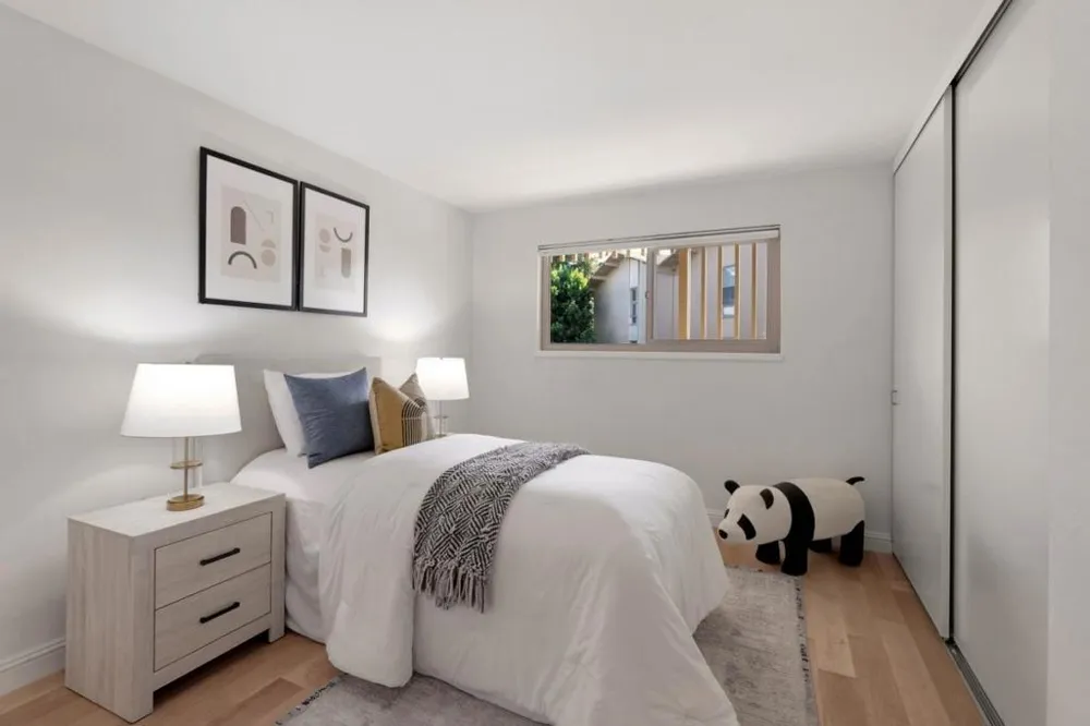 2323 Eastridge Avenue #512 Menlo Park, CA 94025