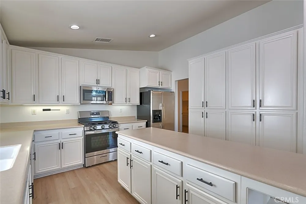 30291 Mondavi Circle Murrieta, CA 92563