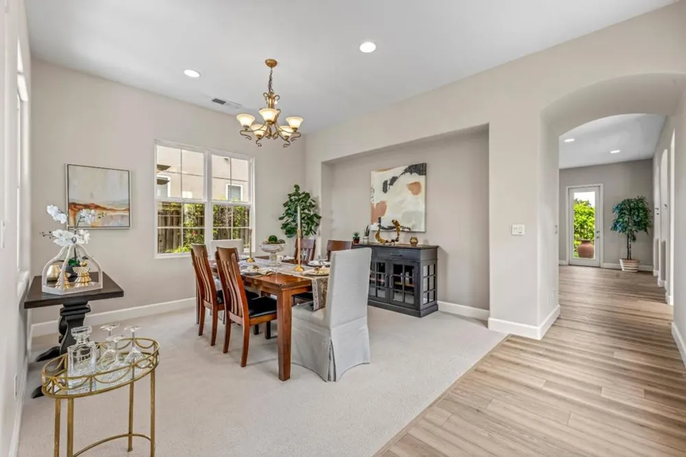 2520 Club Drive Gilroy, CA 95020