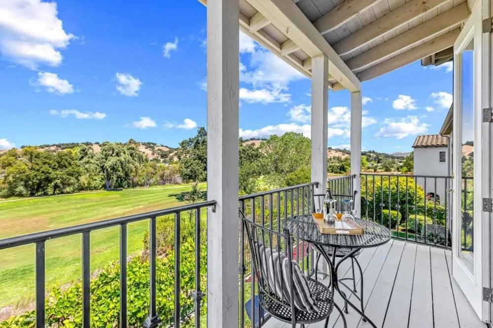 2520 Club Drive Gilroy, CA 95020