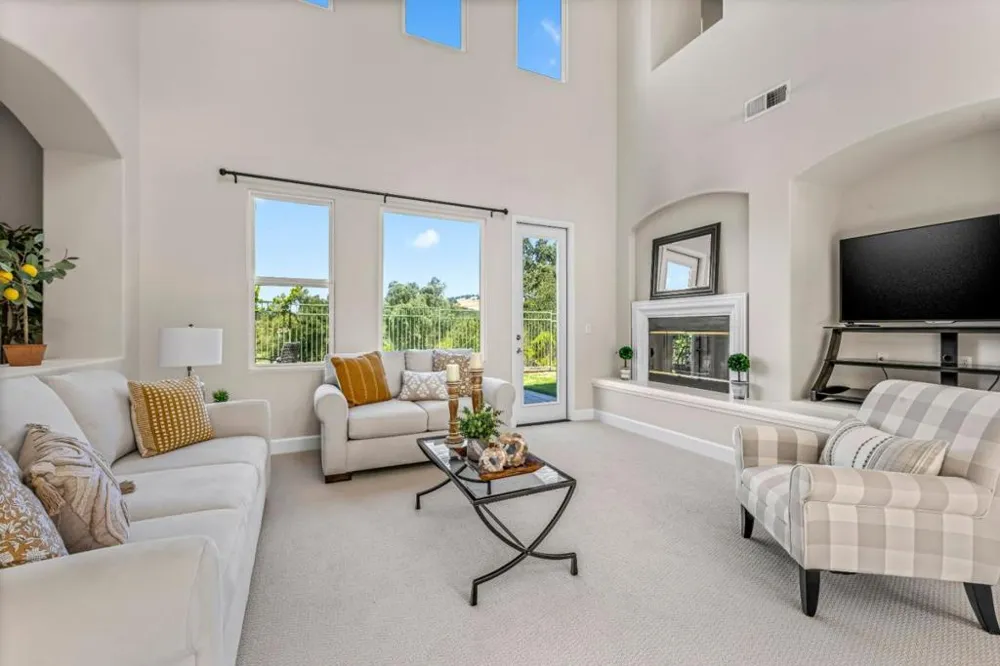 2520 Club Drive Gilroy, CA 95020