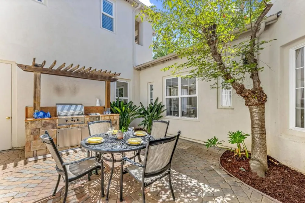 2520 Club Drive Gilroy, CA 95020