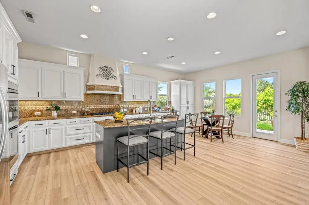 2520 Club Drive Gilroy, CA 95020