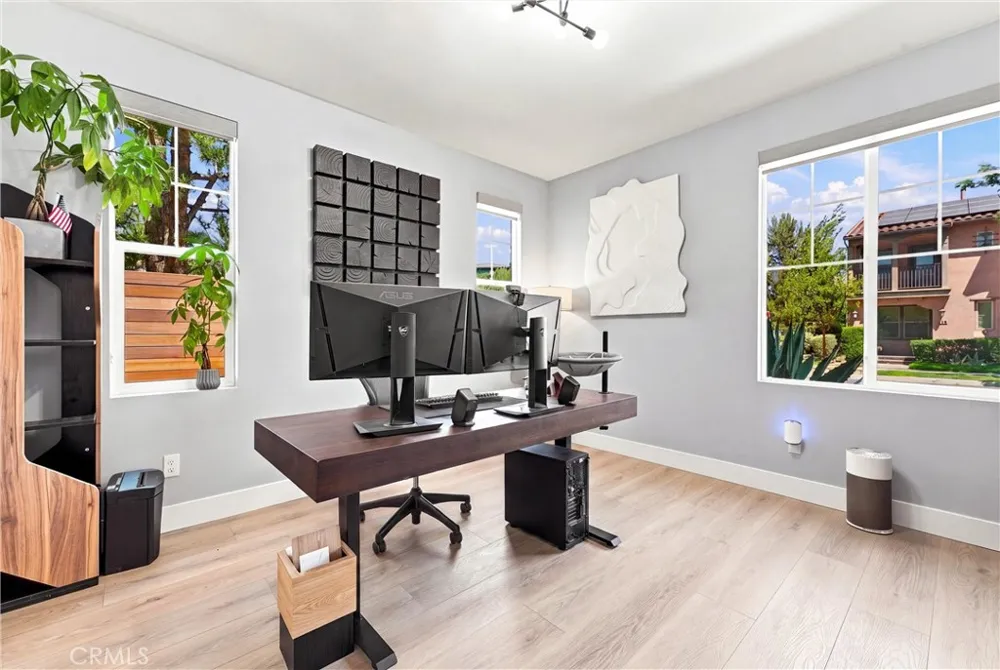 116 Patton Way Tustin, CA 92782
