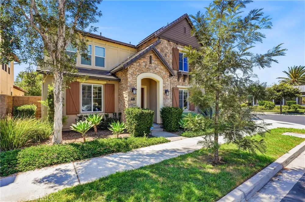 116 Patton Way Tustin, CA 92782