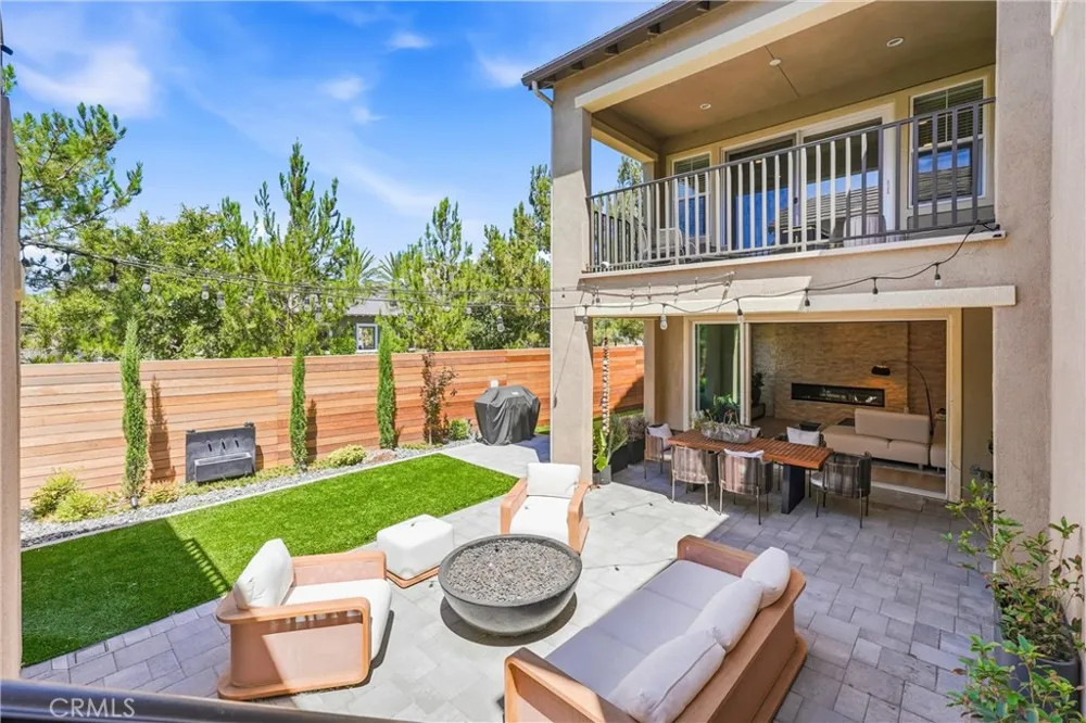 116 Patton Way Tustin, CA 92782