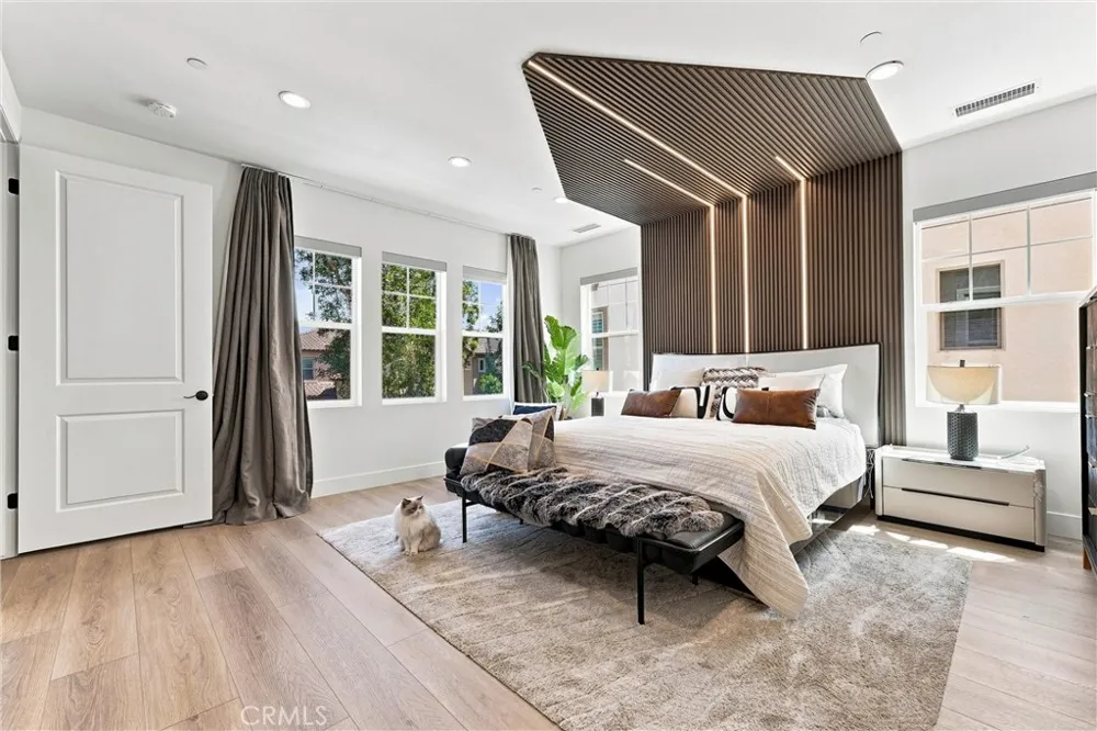 116 Patton Way Tustin, CA 92782