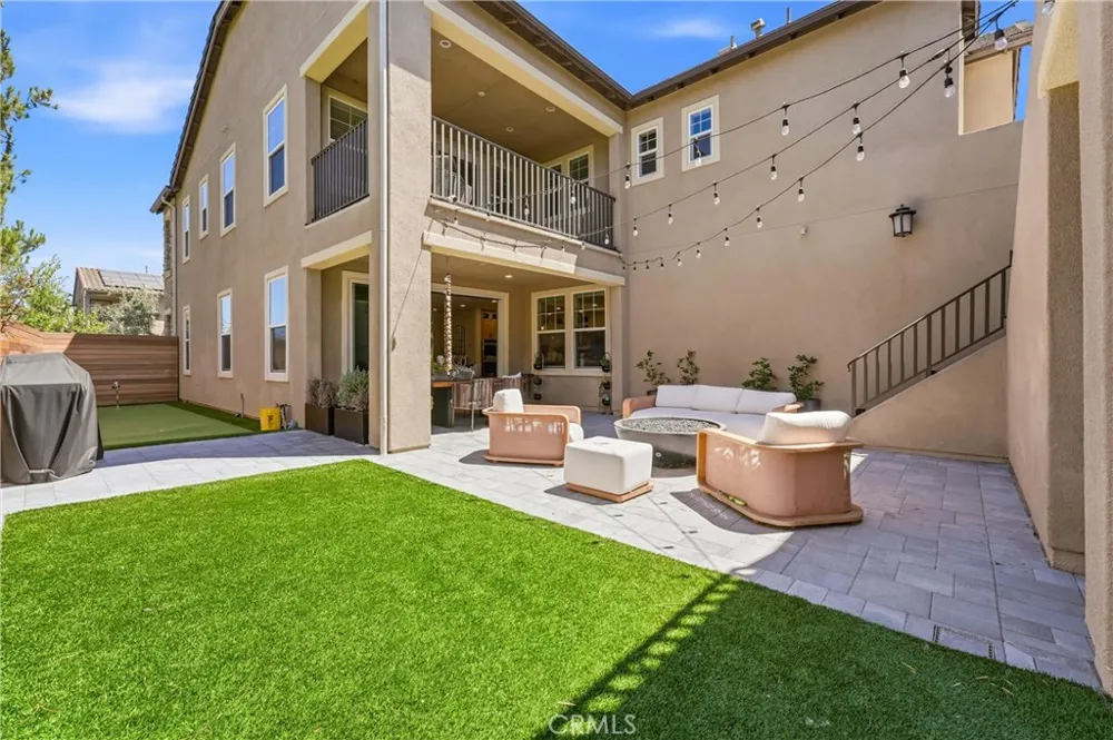 116 Patton Way Tustin, CA 92782