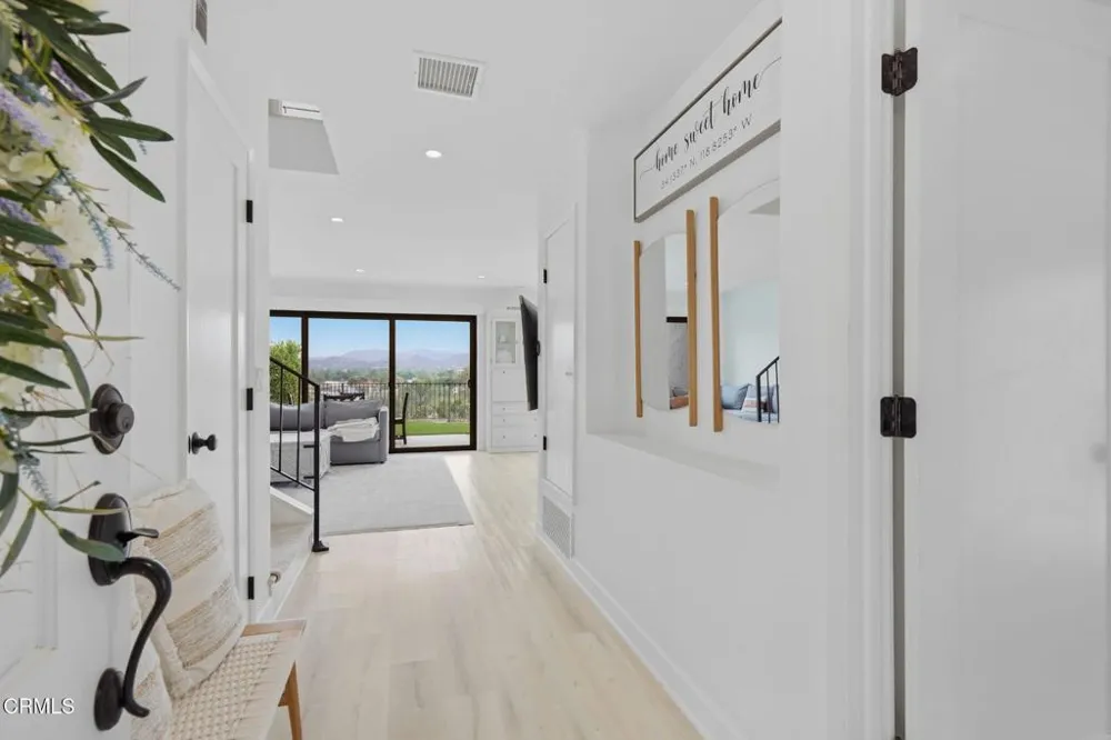 3222 Meadow Oak Drive Westlake Village, CA 91361