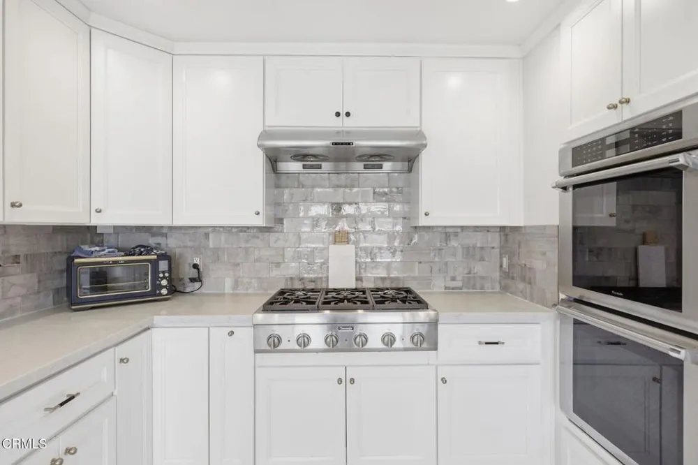 3222 Meadow Oak Drive Westlake Village, CA 91361