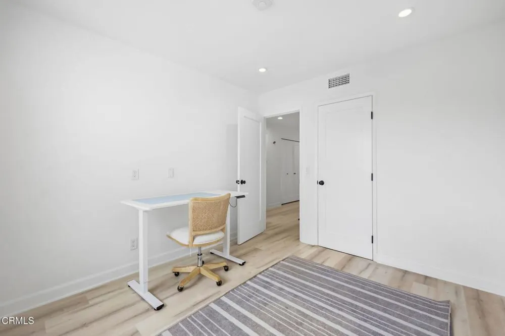 3222 Meadow Oak Drive Westlake Village, CA 91361