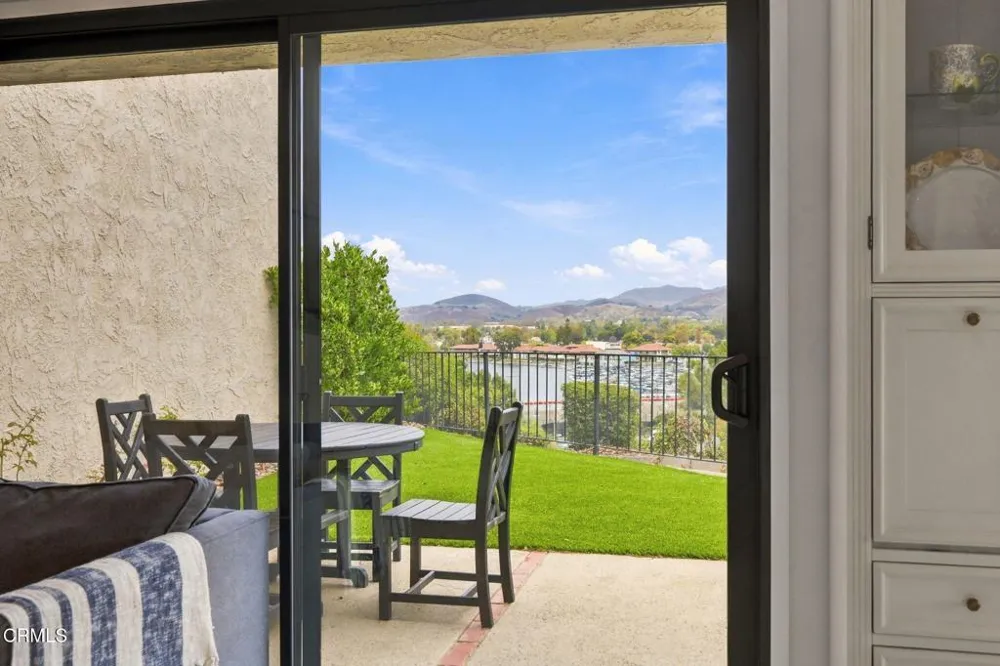 3222 Meadow Oak Drive Westlake Village, CA 91361