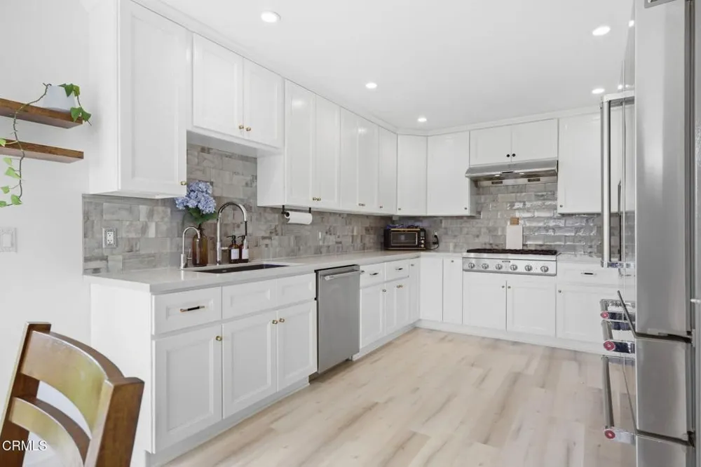 3222 Meadow Oak Drive Westlake Village, CA 91361