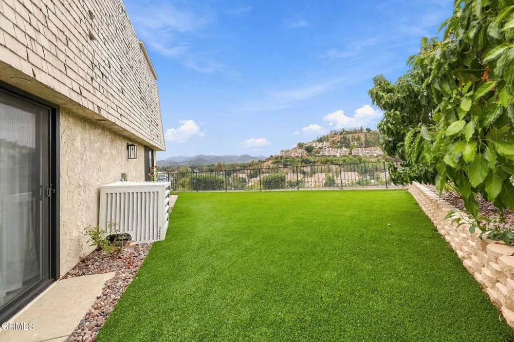 3222 Meadow Oak Drive Westlake Village, CA 91361
