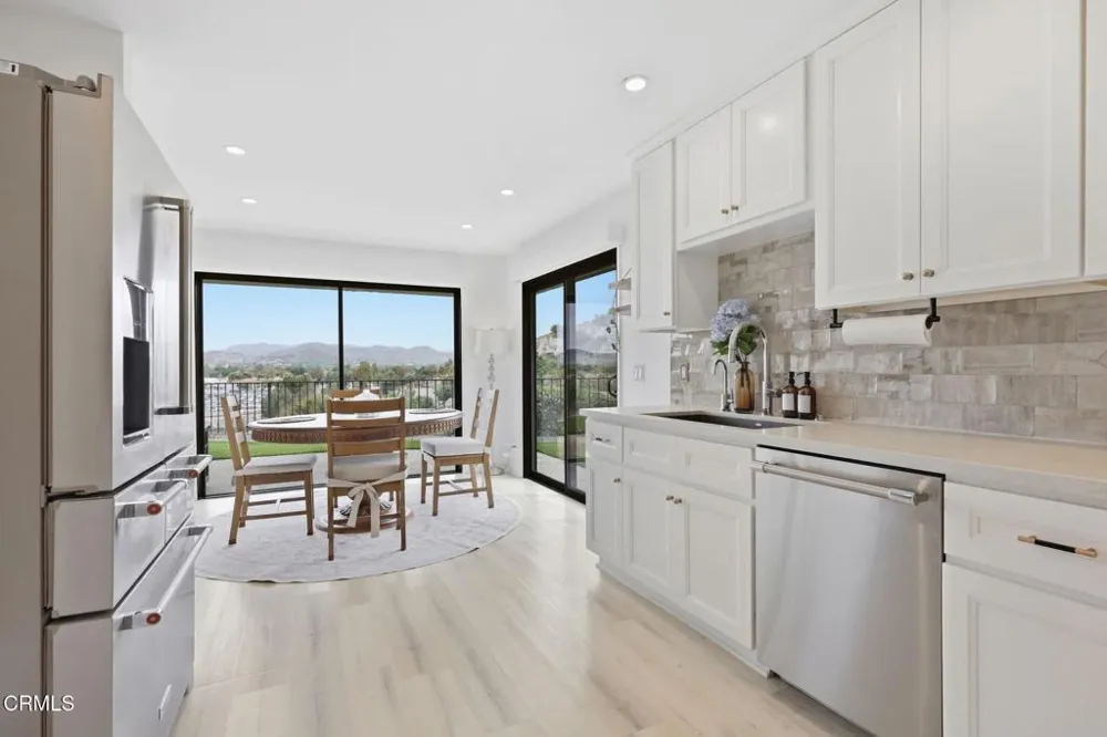 3222 Meadow Oak Drive Westlake Village, CA 91361
