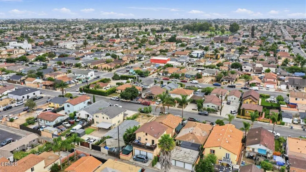 141 S Hayes Avenue Oxnard, CA 93030