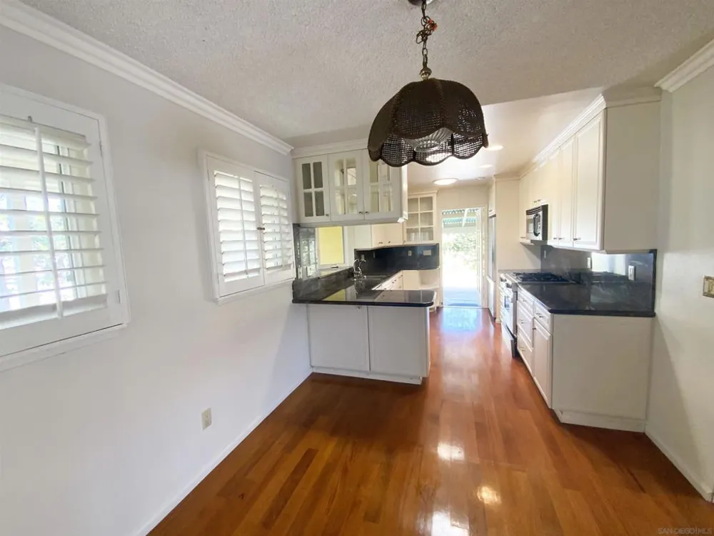 170 Acacia Way Coronado, CA 92118