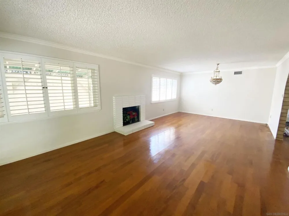170 Acacia Way Coronado, CA 92118