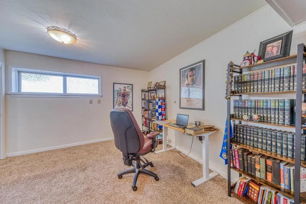 394 Mesa Road Salinas, CA 93908