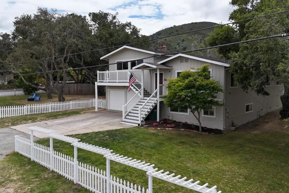 394 Mesa Road Salinas, CA 93908
