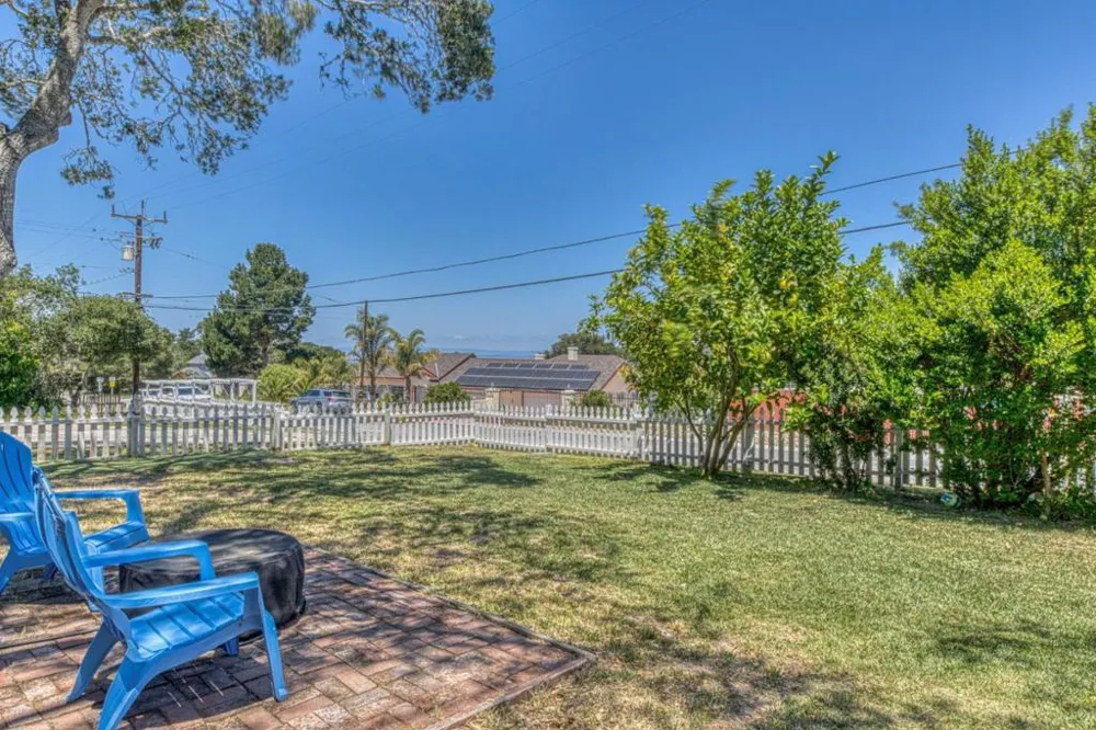 394 Mesa Road Salinas, CA 93908