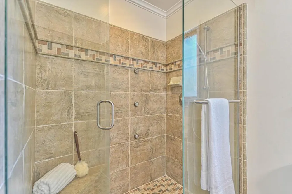 394 Mesa Road Salinas, CA 93908