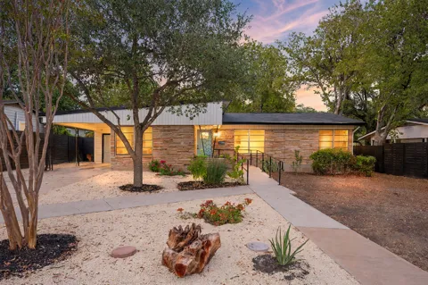 1418 Larkwood Drive