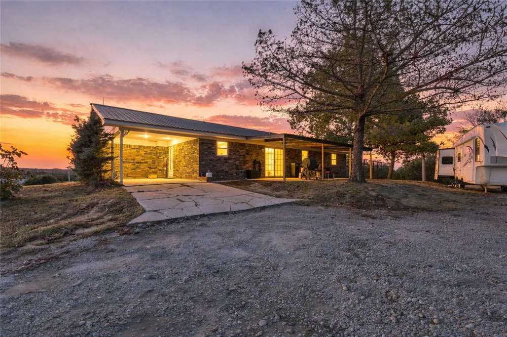 30244 S Highway 71 Quinton, OK 74561