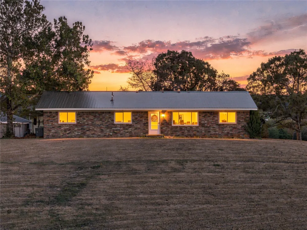 30244 S Highway 71 Quinton, OK 74561