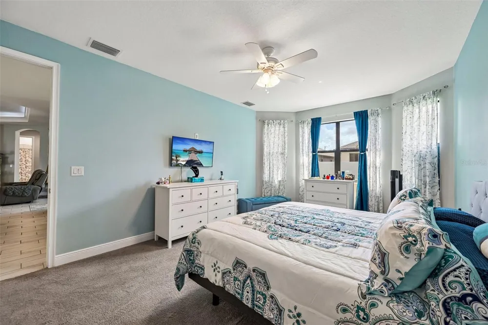 4024 SALIDA DEL SOL DRIVE Sun City Center, FL 33573